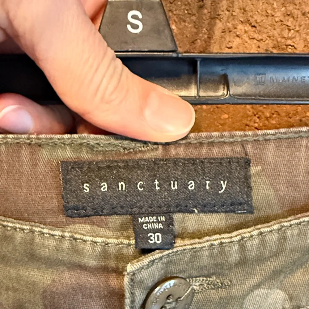 EUC Sanctuary Olive Cargo Pants - Picture 2 of 4
